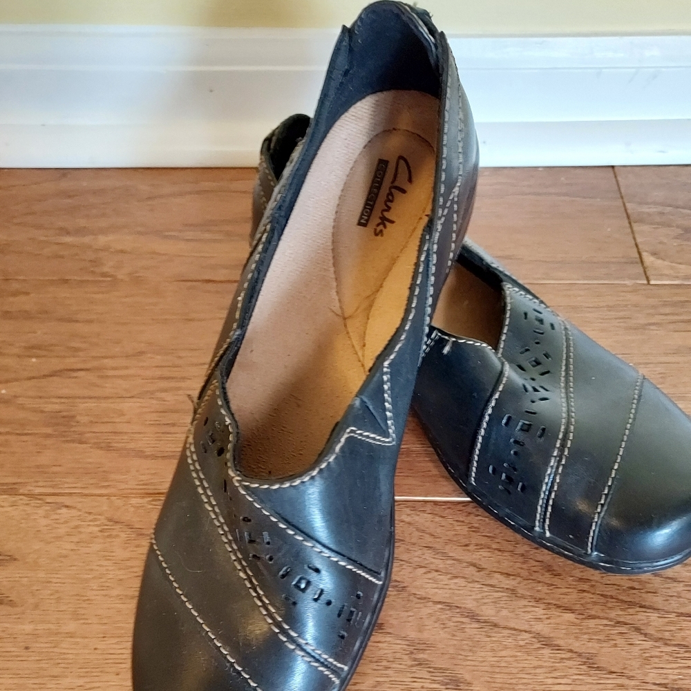 CLARKS CLASSICS Comfort Black Slip On Loafers Shoes